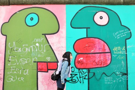 備用 - 柏林圍牆背後 -